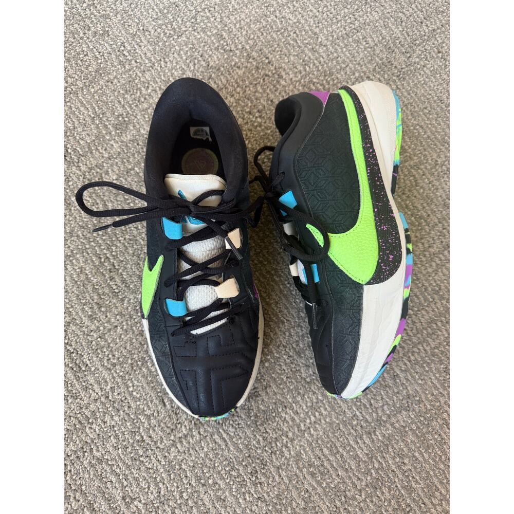 Nike freak‎ 5 sneakers Mens 7.5 womens 9